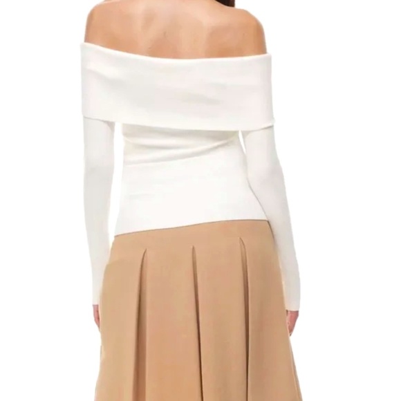 NWT Aritzia Wilfred Nola Top - Picture 3 of 3